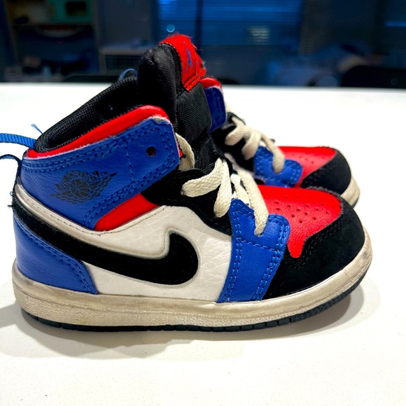 Multi-Color Jordan 1s - Picture 4 of 4